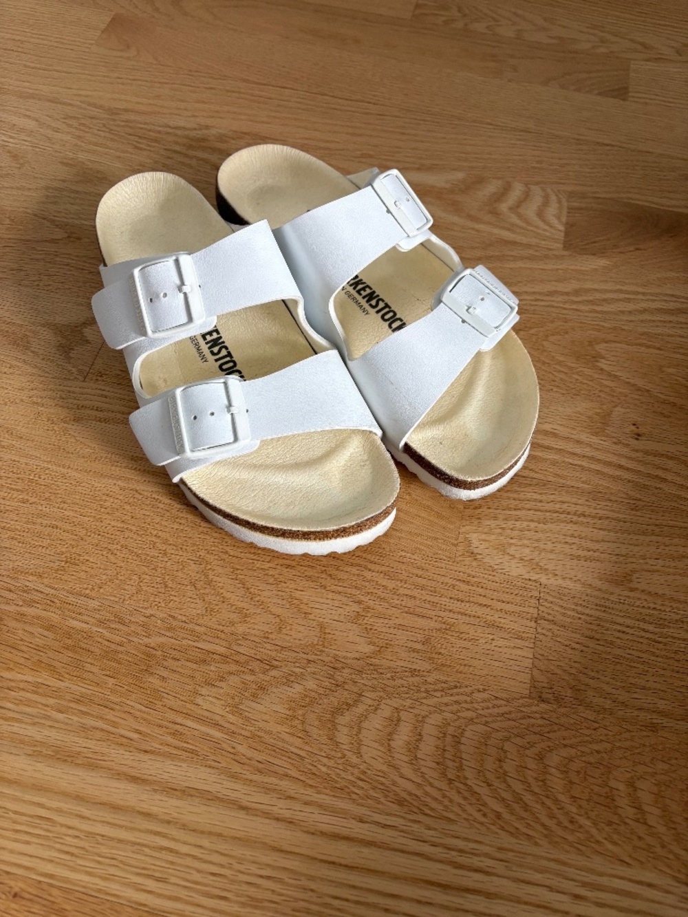 Women's Birkenstocks - Arizona, white, size 39